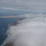 El Risco de Famara en la nube